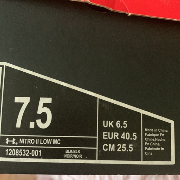 New 7.5 cleats under armor - Picture 3 of 7